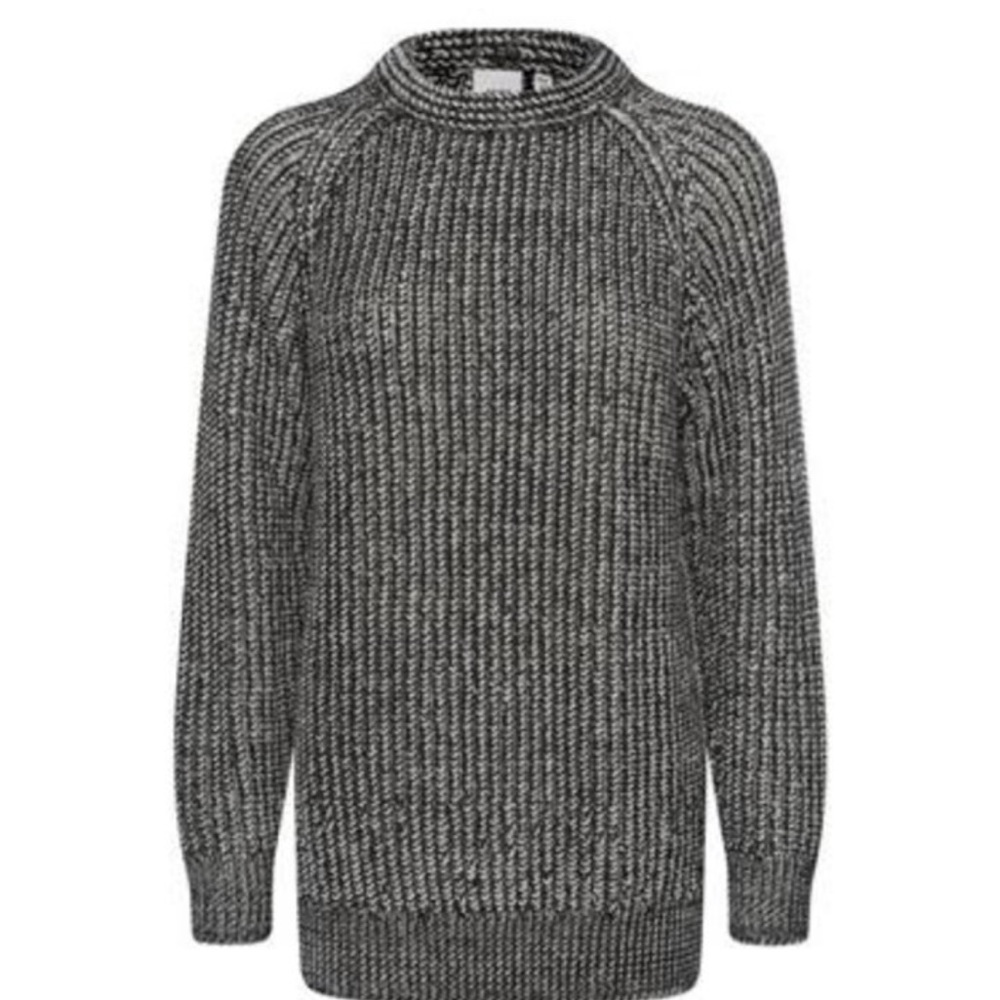 Well made, knit sweater dress/tunic